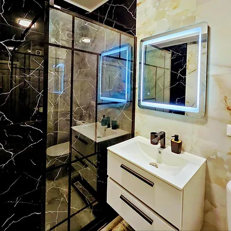 Black Sea Studios And Apartments Apartment