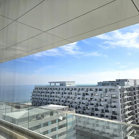 Black Sea Studios And Apartments