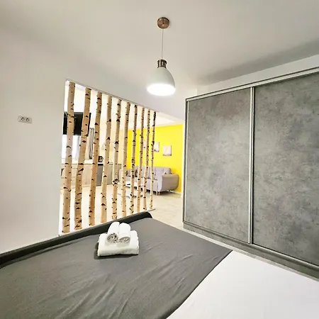 Black Sea Studios And Apartments